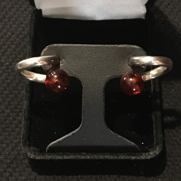 Silver corkscrew post earrings with orb detail - Picture 4 of 8